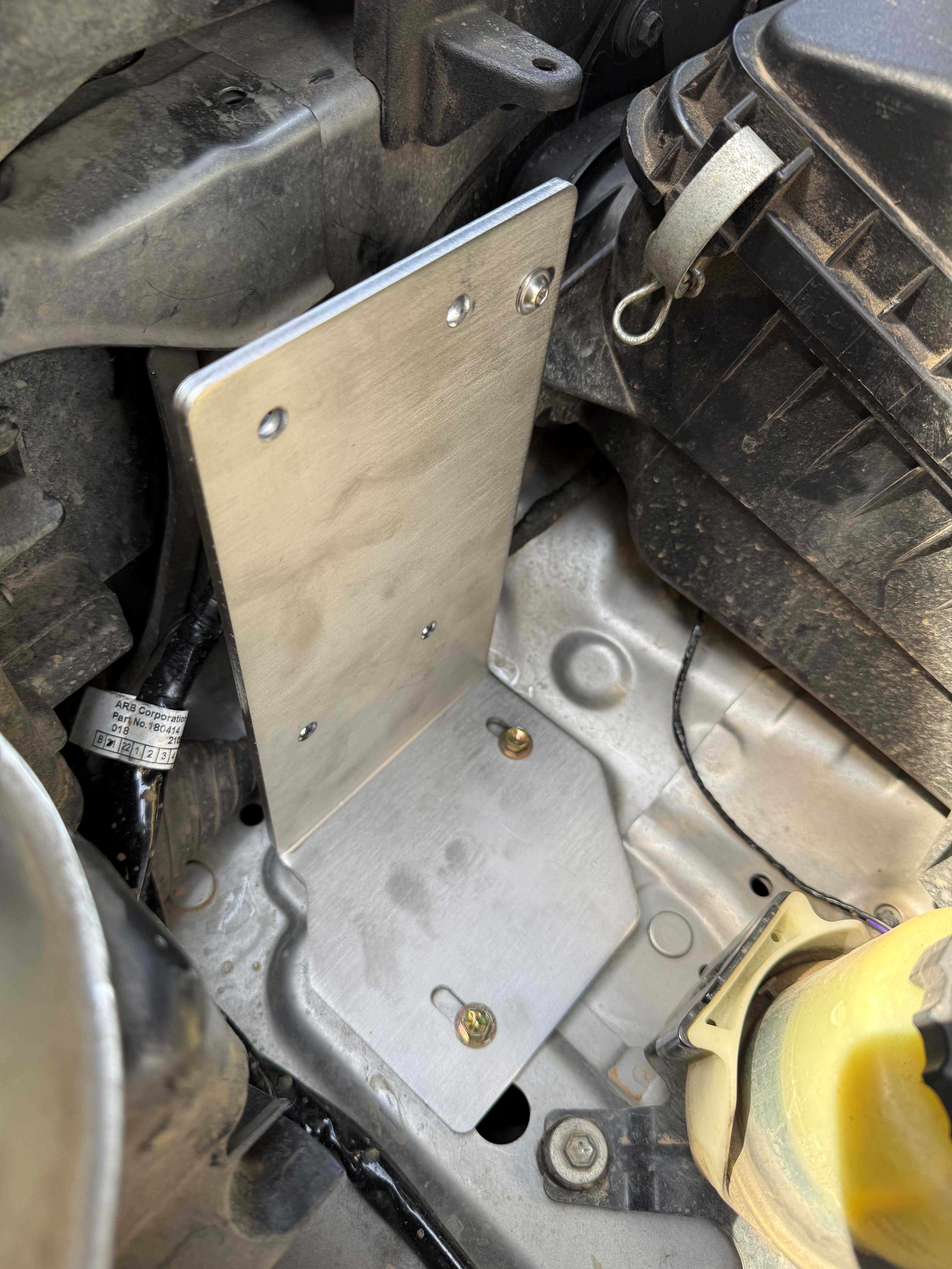 Lexus LX570 Compressor Mount