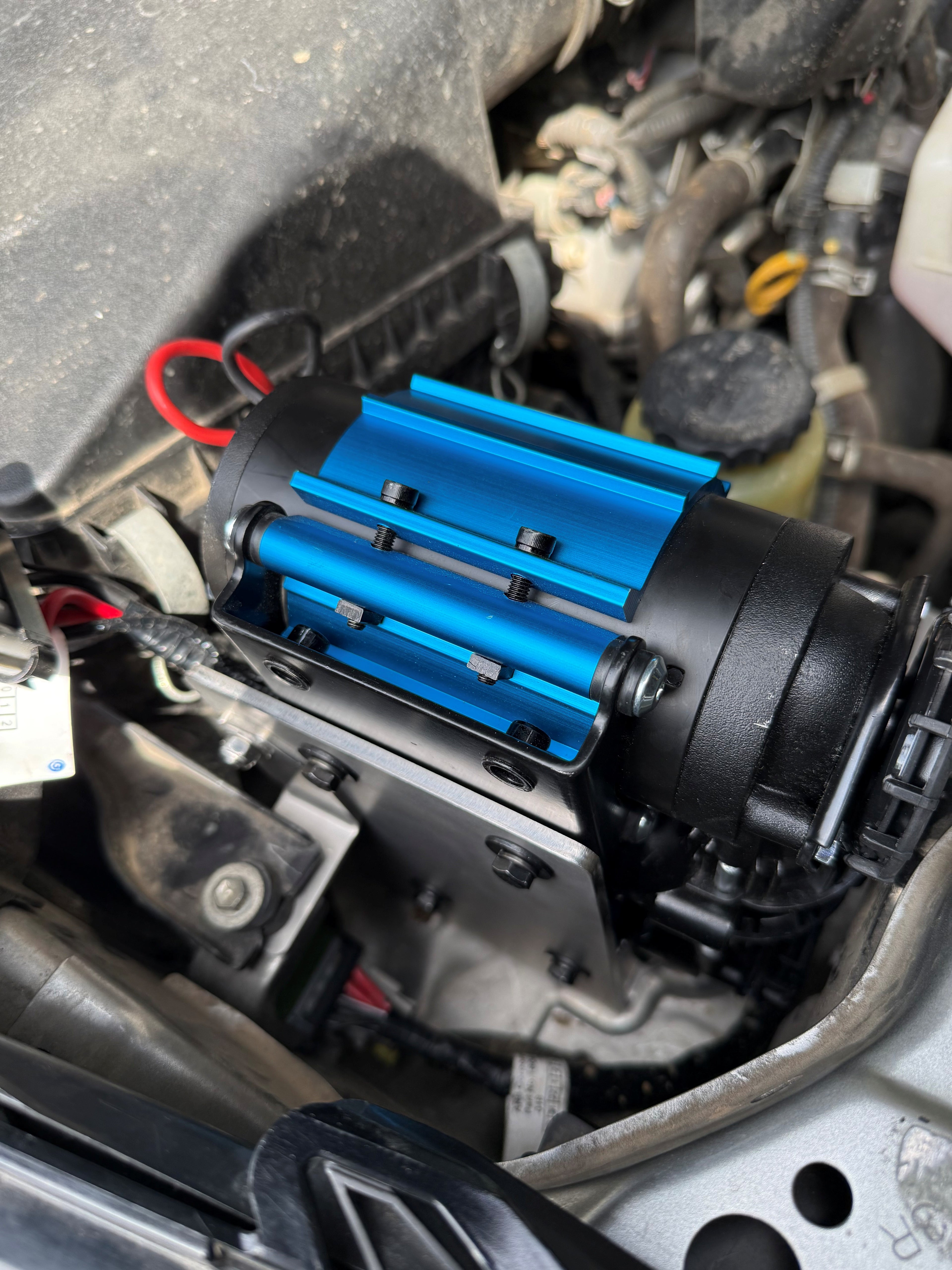 Lexus LX570 Compressor Mount